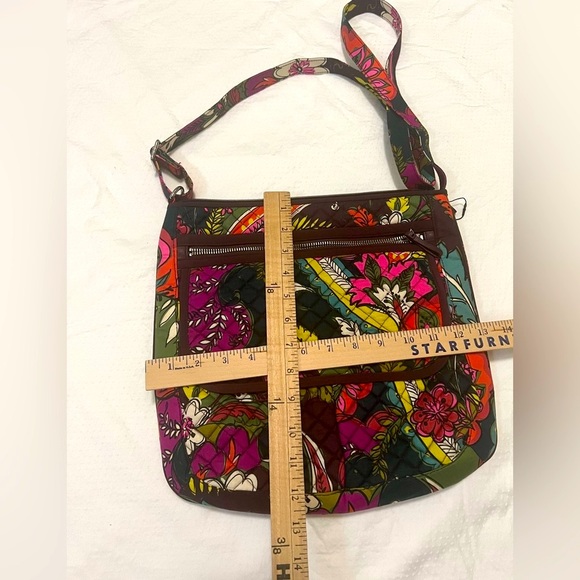 Vera Bradley, - Picture 4 of 6